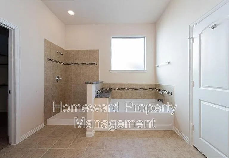 4004 Hanaa Ct — Photo 16