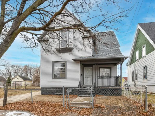 1949 North 22nd STREET, Milwaukee, WI 53205