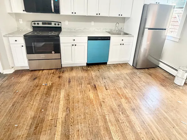 26 Lyon St #2B, New Haven, CT 06511