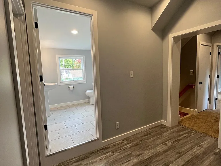 512 S Mathis Ave — Photo 32