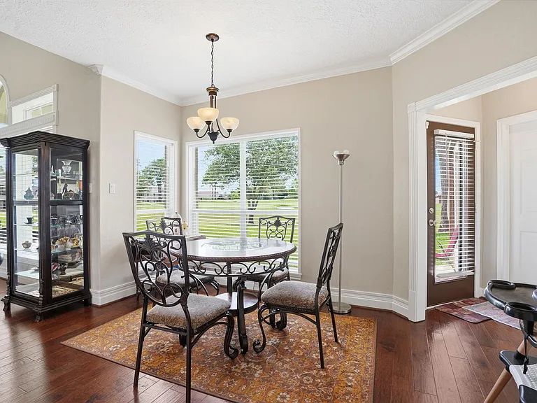 108 Somerton Dr — Photo 27