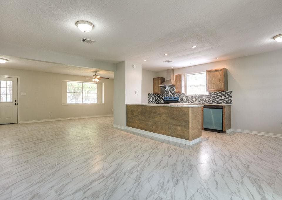 1st image of 11022 Sagewillow Ln