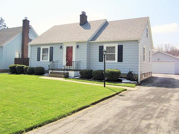 3rd image of 41839 Emerson Ct