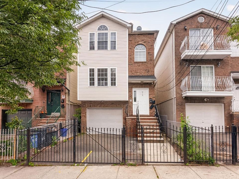 1st image of 312 Orange St