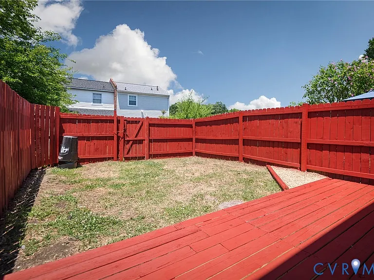 4704 Leadenhall Dr — Photo 39