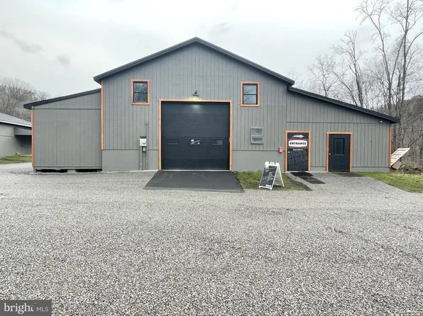 12419 Vale Summit Rd SW, Frostburg, MD 21532
