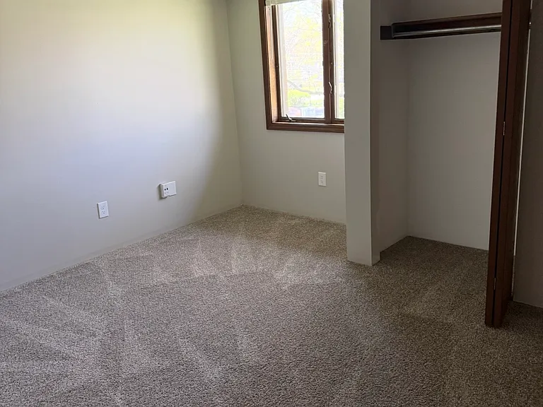 420 N Main St #12 — Photo 4