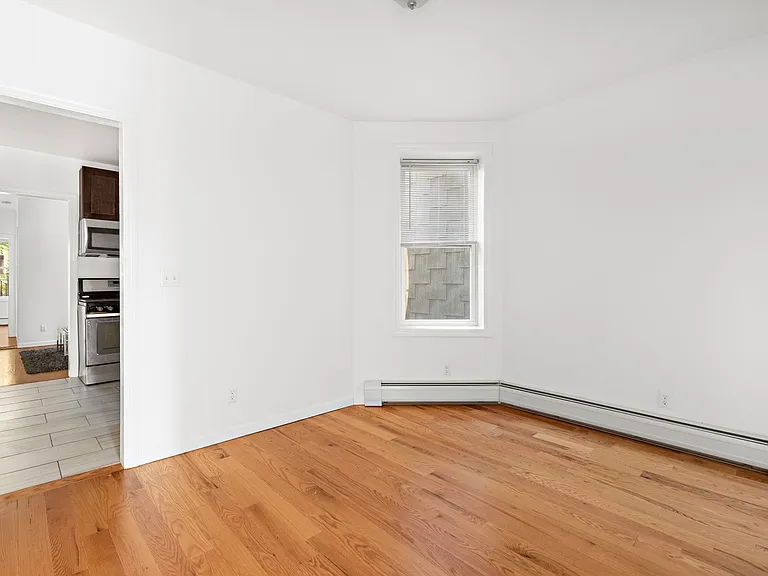 415 Baldwin Ave #1 — Photo 9