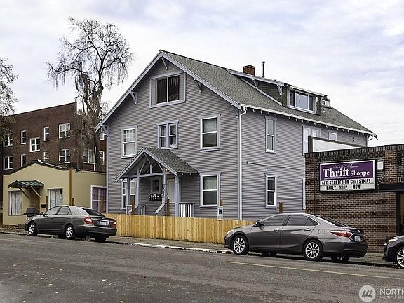 2nd image of 3020 Grand Ave APT 6