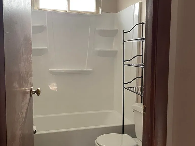1685 Broadhead Rd #7 — Photo 5