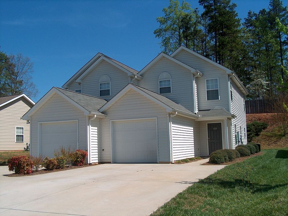 1st image of 131 Springwood Ln