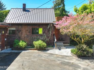 735 3rd St, Gearhart, OR 97138