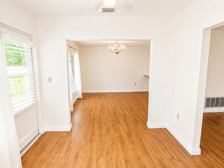 1624 Whitehead Dr #320 — Photo 9