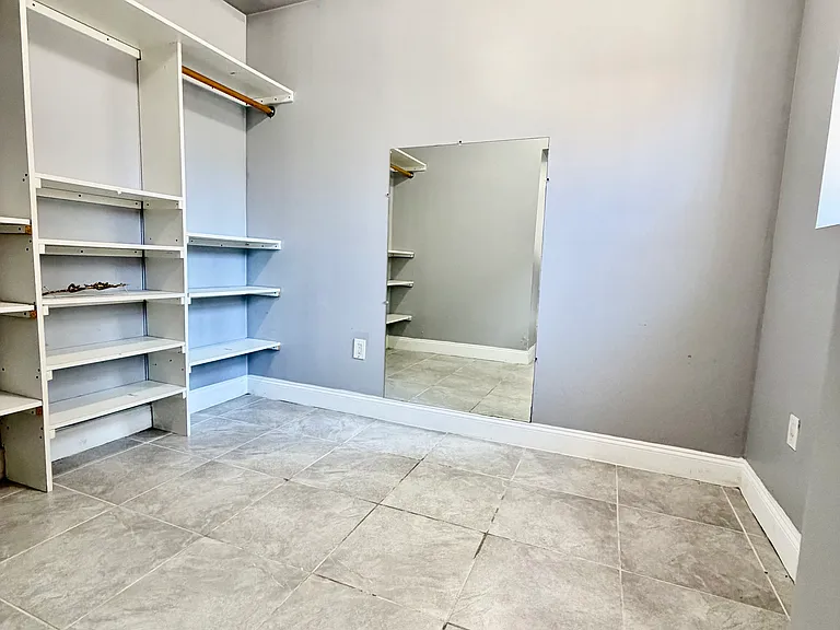 1021 E 213th St #1 — Photo 8