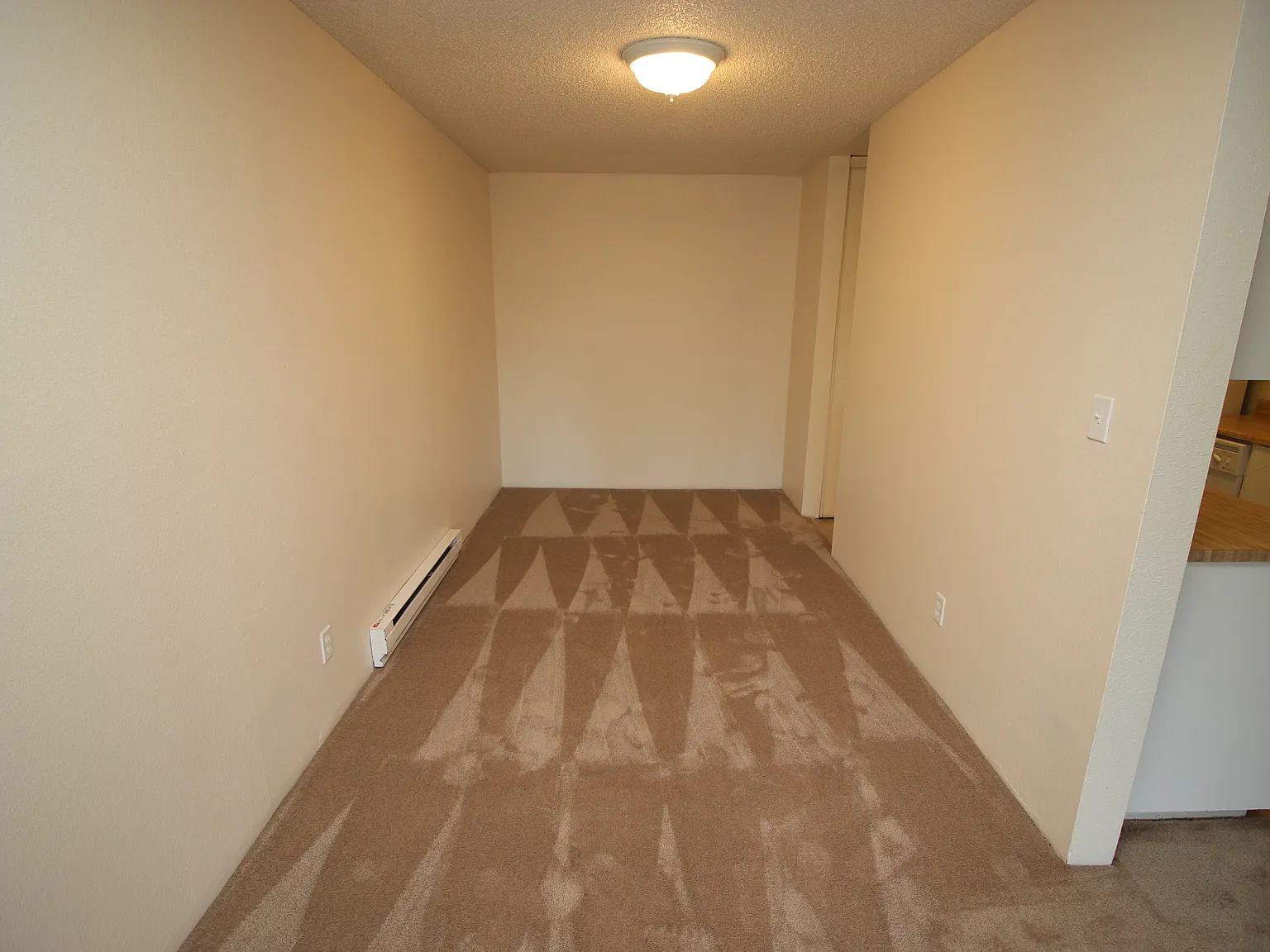 Broadview — Photo 3