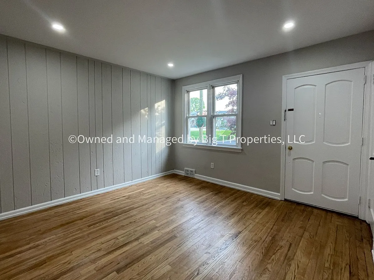 Building Photo - 1601 E Latimer Pl
