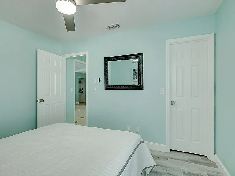 238 SW Grove Ave — Photo 29