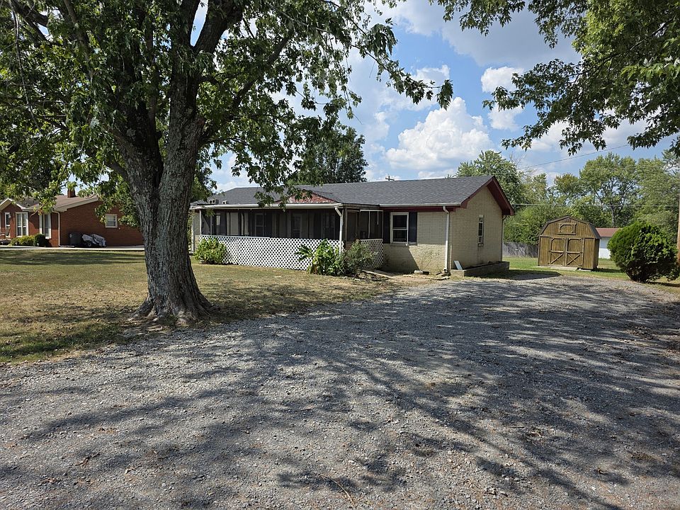 2nd image of 629 Coolidge Rd
