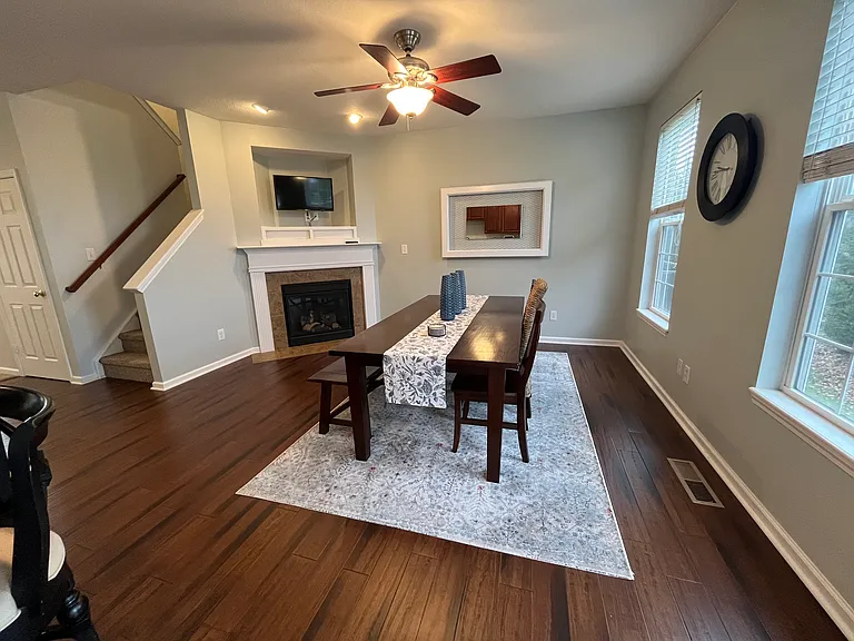 9460 Tanhurst Dr — Photo 12
