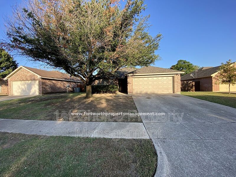 1st image of 308 Willowstone Trl