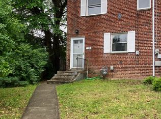 18 Ancell St, Alexandria, VA 22305