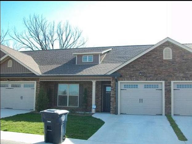1st image of 6915 Village Lake Cir