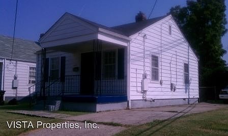 2nd image of 1315 Thornberry Ave