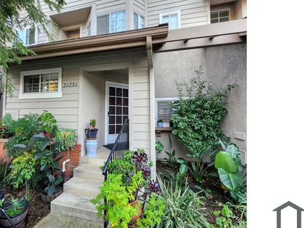 26286 Hanover Ln, Laguna Hills, CA 92653