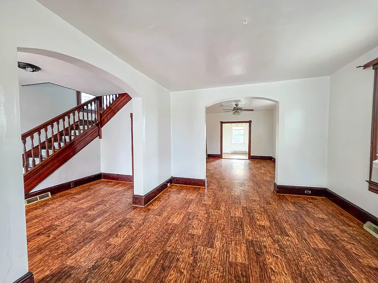 8 N Virginia Ave — Photo 8