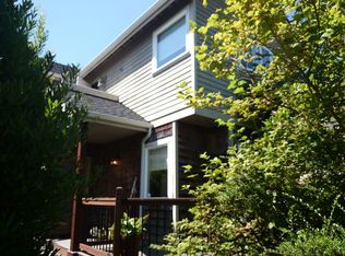 4135 40th Ave SW, Seattle, WA 98116