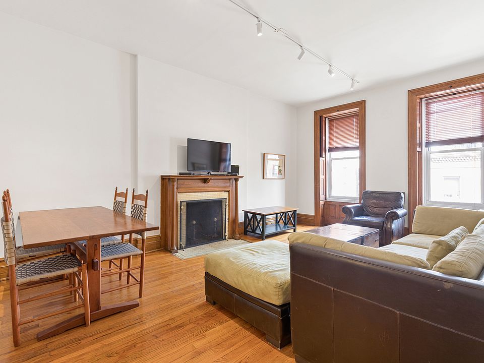 1st image of 58 W 70th St #11