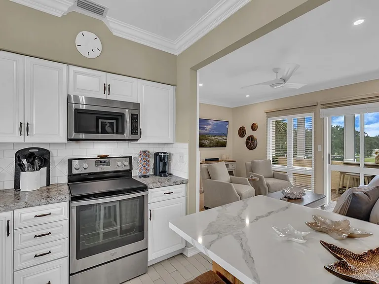 5080 Harmony Cir #304 — Photo 10