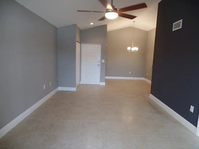 2851 N Oakland Forest Dr #306 — Photo 8