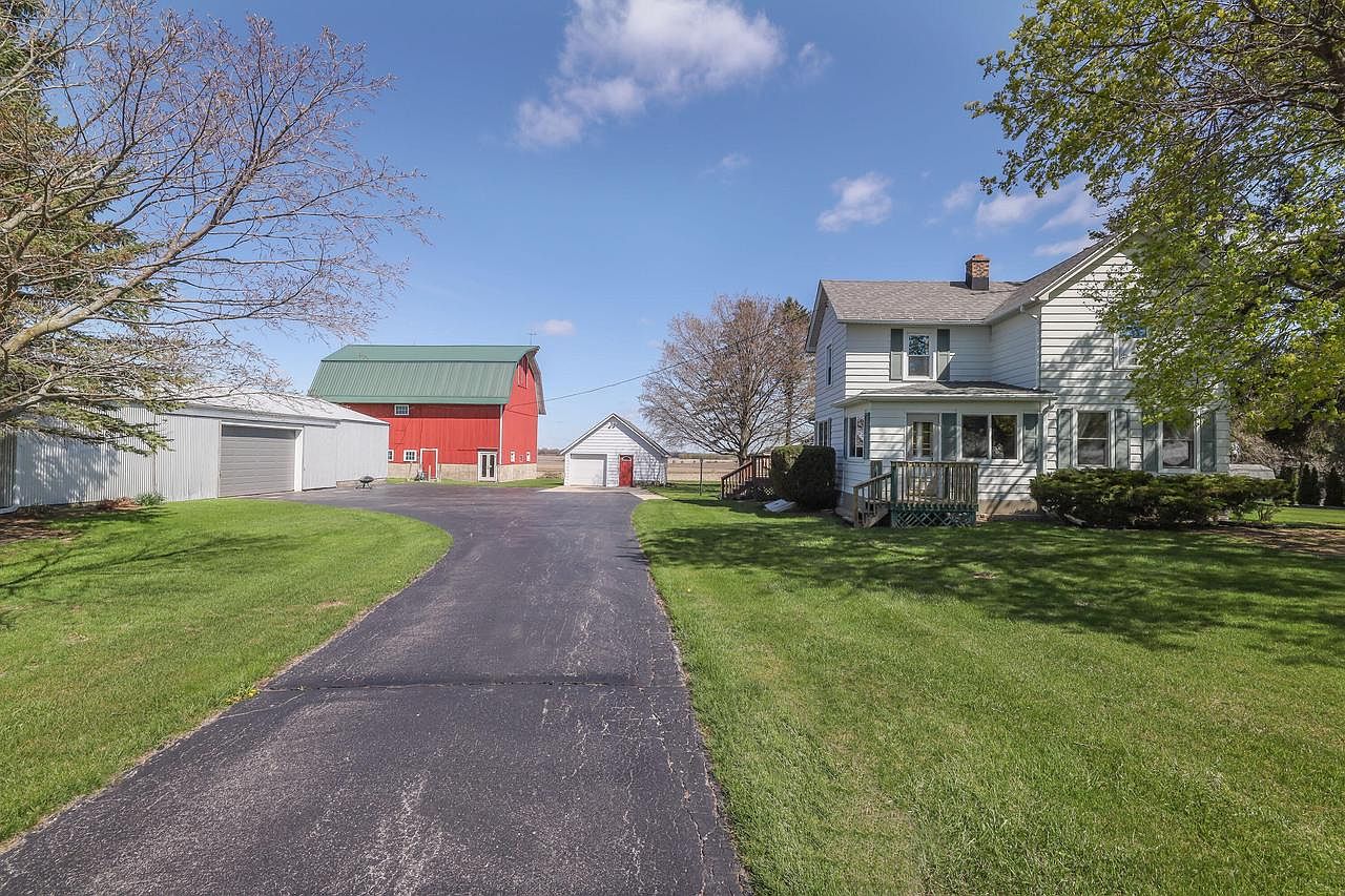 16842 Spring STREET, Union Grove, WI 53182 Zillow