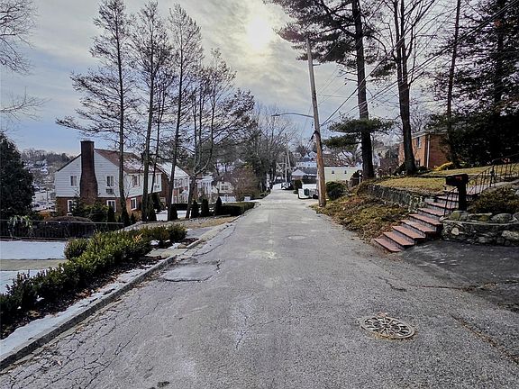 4th image of 21 Norwood Road