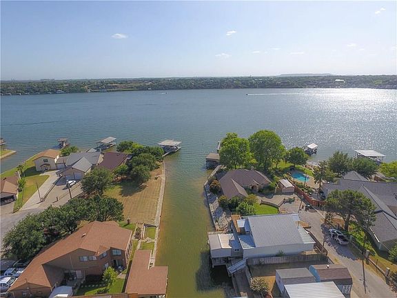 5th image of 4509 Blue Heron Ct