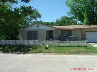 208 Church St, Elgin, TX 78621
