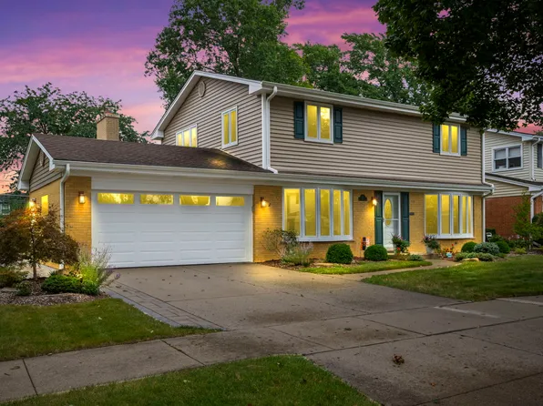 221 S Rammer Ave, Arlington Heights, IL 60004