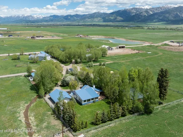 142 County Road 184, Freedom, WY 83120