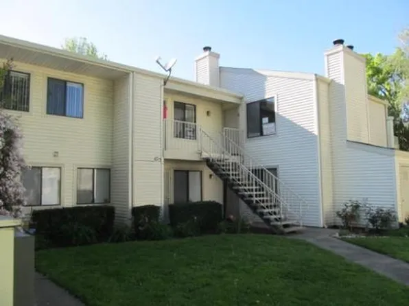 2524 Winchester Dr #9, Lodi, CA 95240