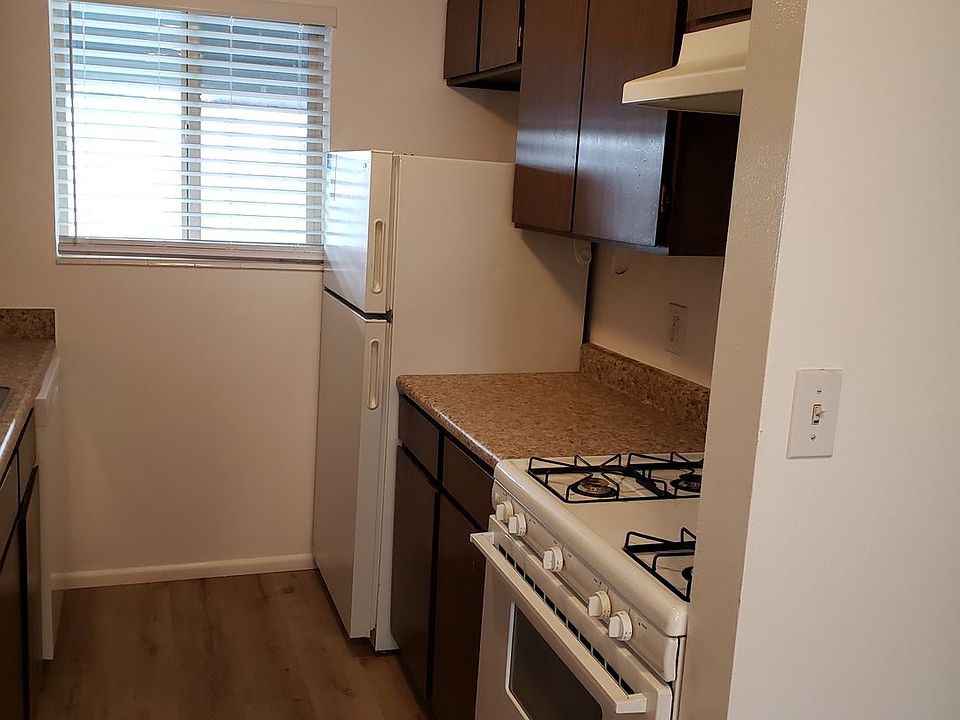 1st image of 473 S State St APT 323