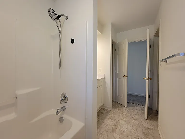 5206 Brook Dr — Photo 15