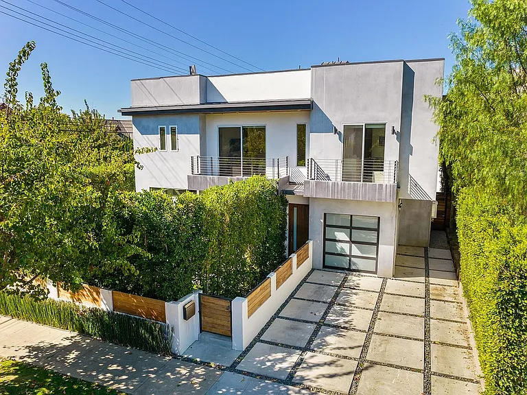 801 N Kilkea Dr — Photo 29