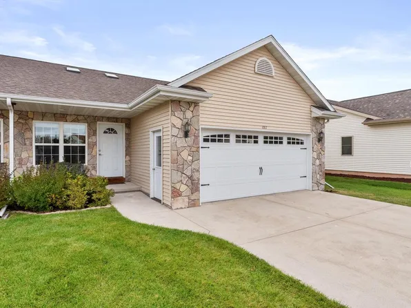1017 Covington DRIVE, Sheboygan Falls, WI 53085
