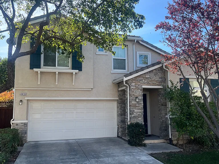 4416 Talle Way — Photo 2