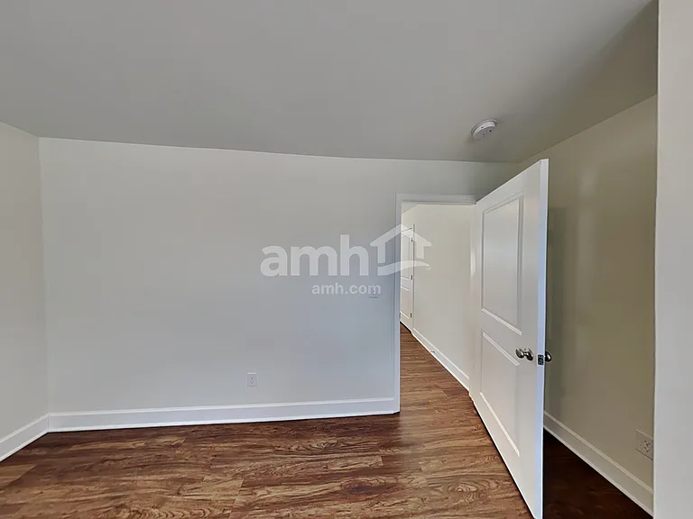 4501 Tarpon Dr — Photo 32