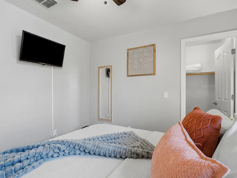 458 W Cedar Chase Dr — Photo 38