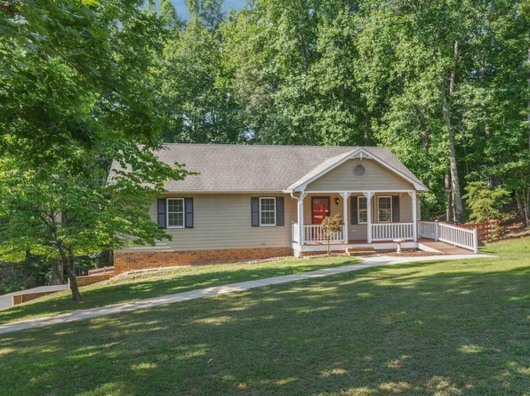 7 Putt Cir, Palmyra, VA 22963
