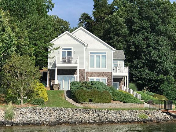 3rd image of 1090 Anchor Bend Dr