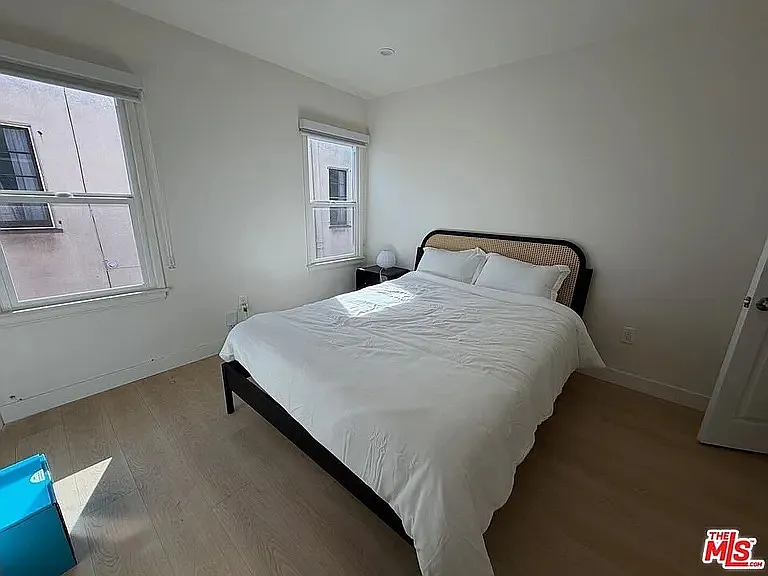 1546 S Ogden Dr #A — Photo 10